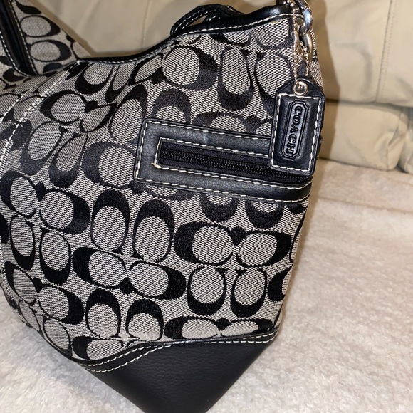 Coach Signature Jacquard Black / Gray Shoulder bag - Picture 7 of 10